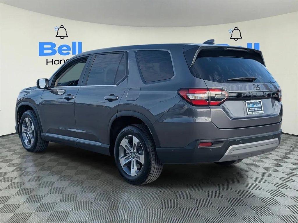 used 2023 Honda Pilot car, priced at $35,963