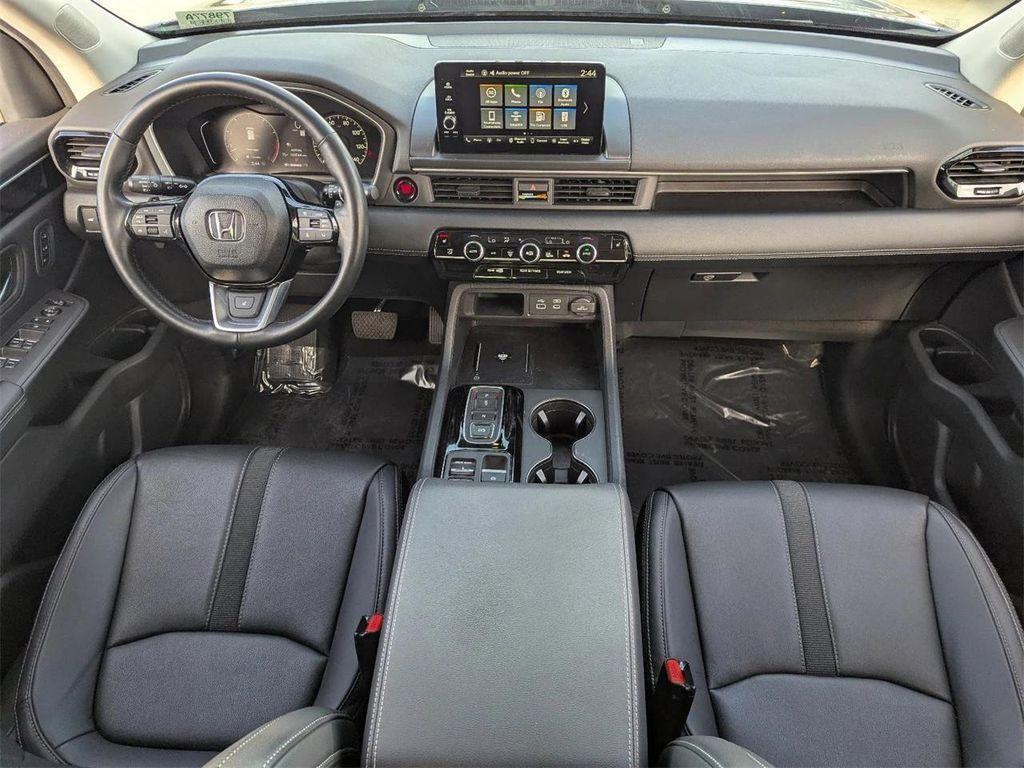 used 2023 Honda Pilot car, priced at $35,963