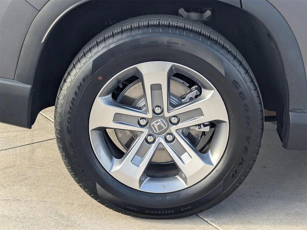 used 2023 Honda Pilot car, priced at $35,963