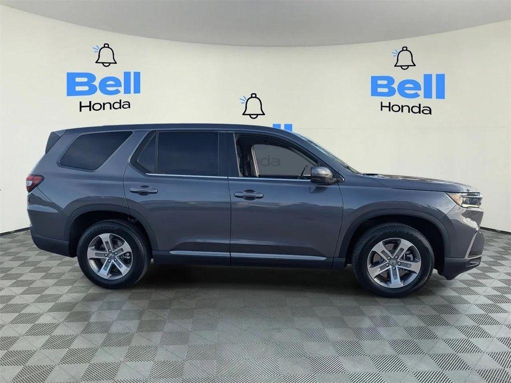 used 2023 Honda Pilot car, priced at $35,963