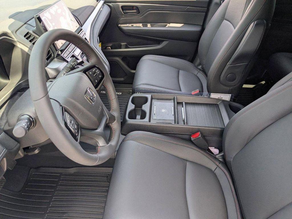new 2026 Honda Odyssey car, priced at $43,507