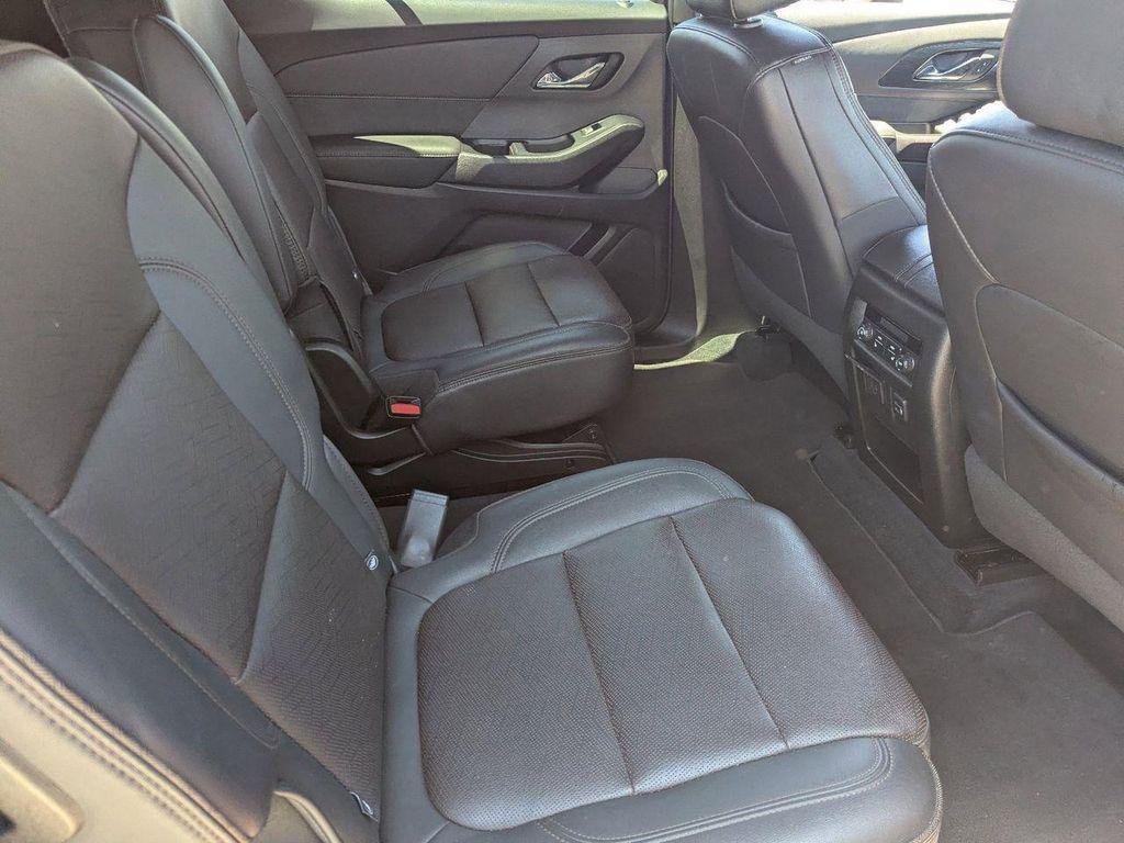 used 2023 Chevrolet Traverse car, priced at $31,619