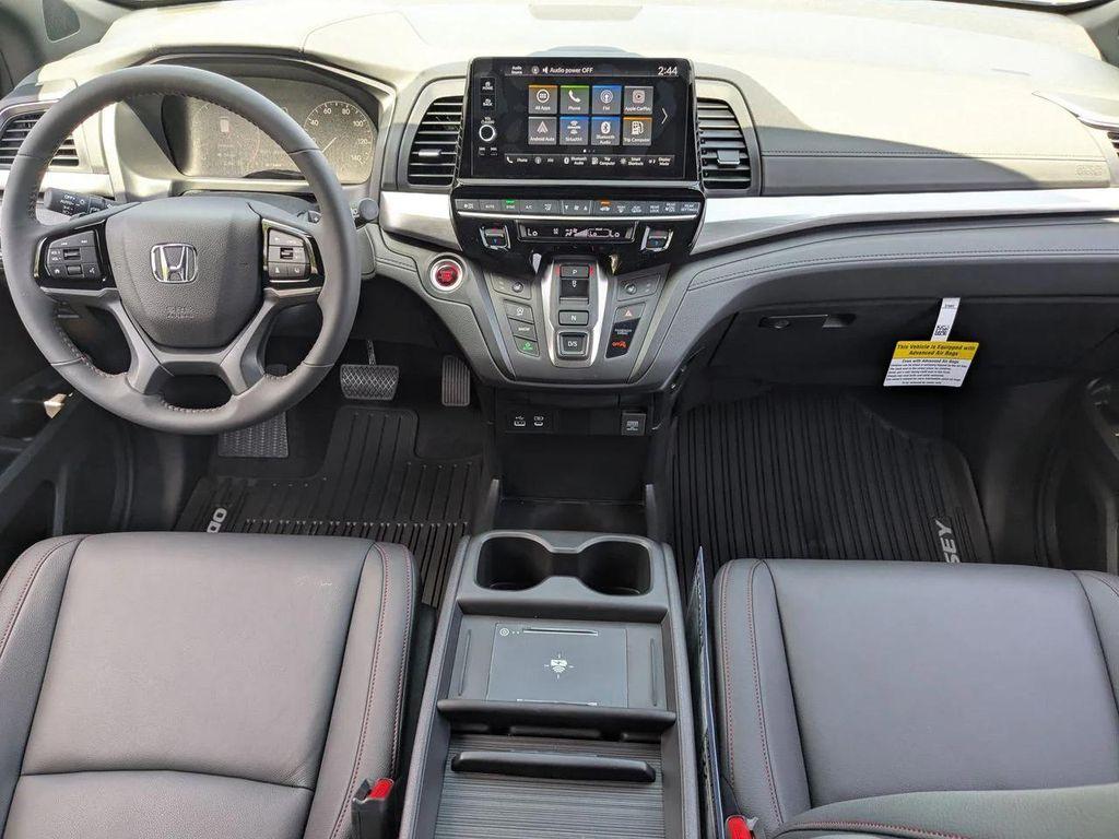 new 2026 Honda Odyssey car, priced at $43,507