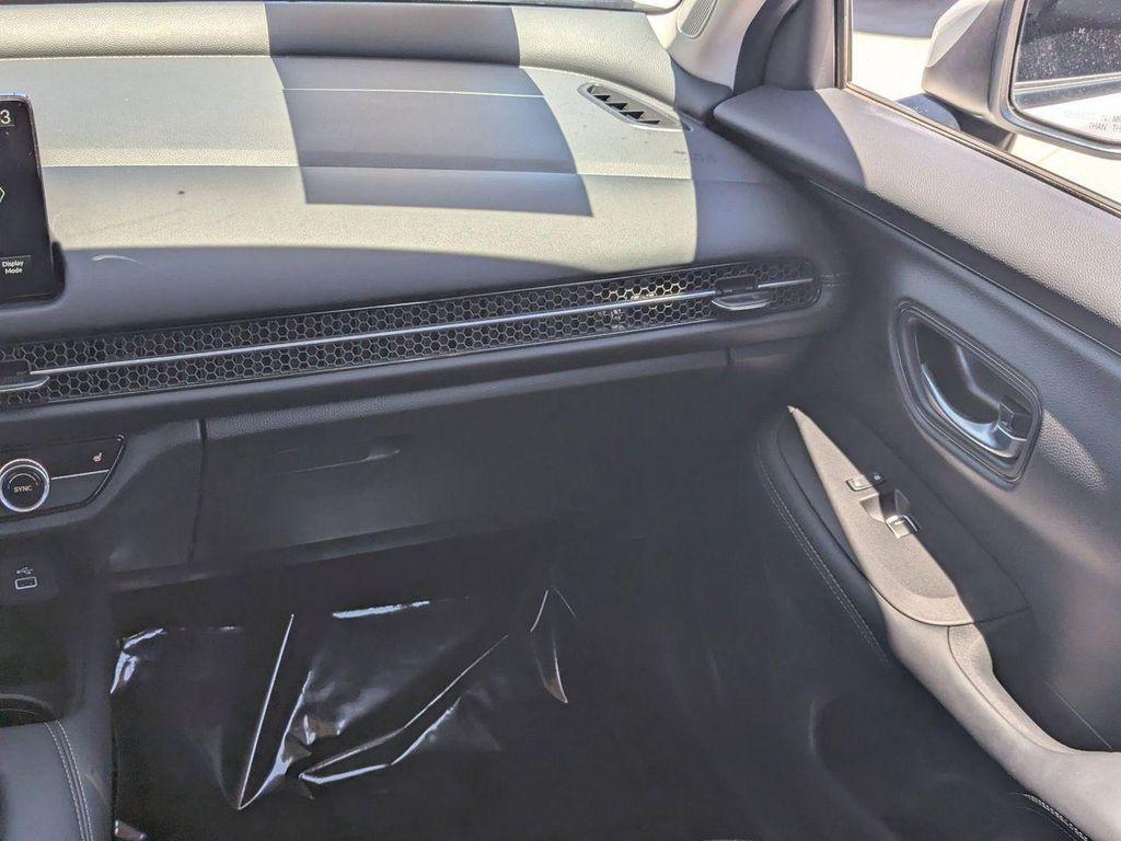 used 2025 Honda HR-V car, priced at $27,224