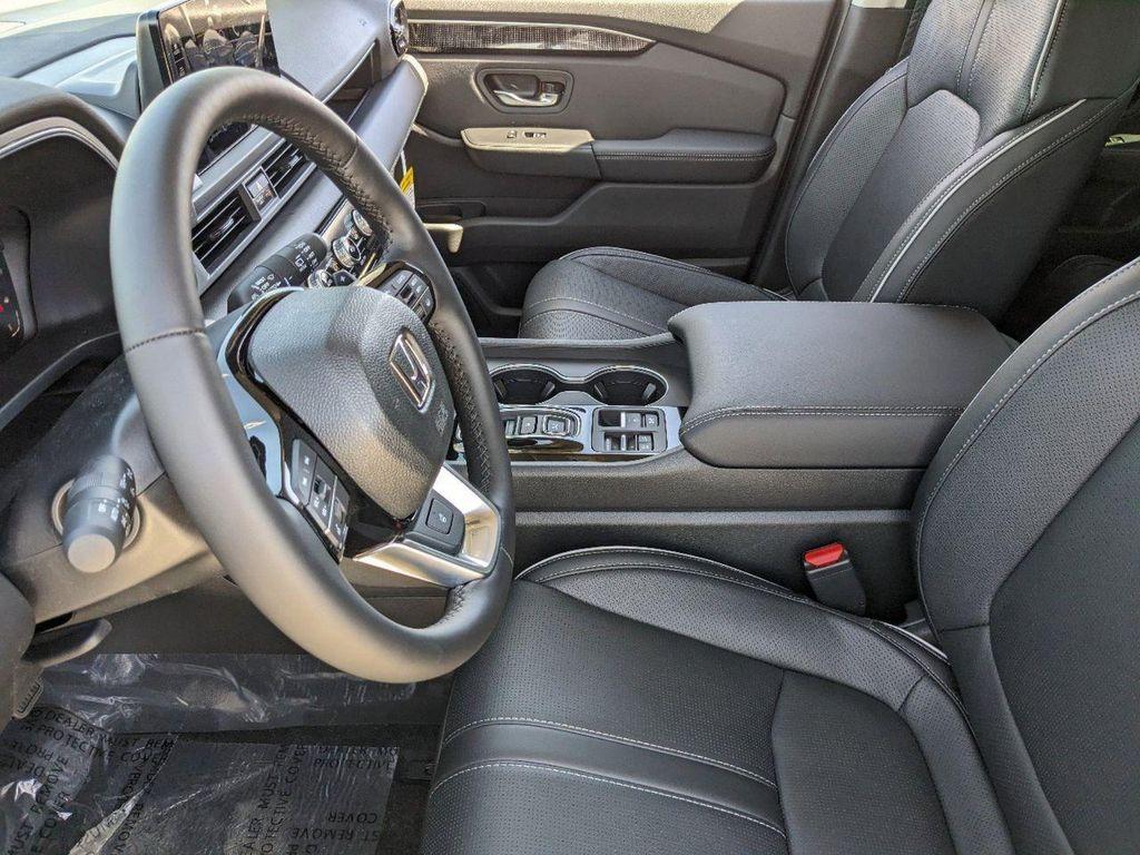 new 2025 Honda Pilot car, priced at $51,137