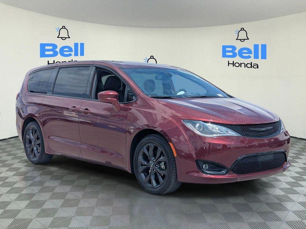 used 2020 Chrysler Pacifica car, priced at $18,268
