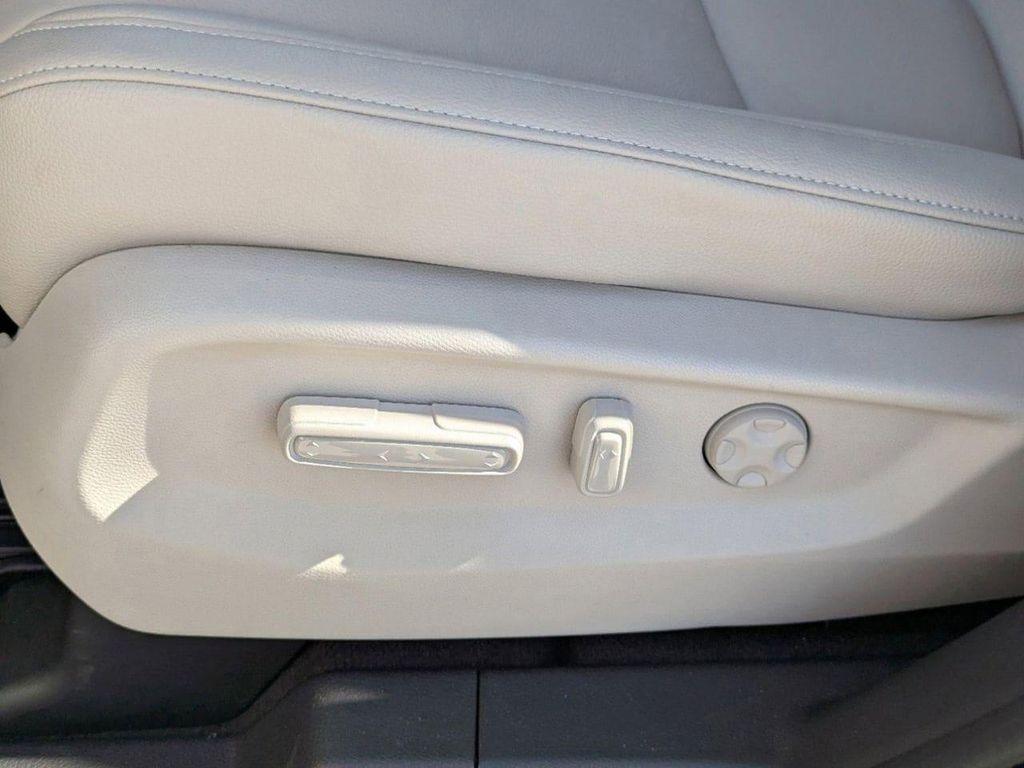 new 2026 Honda Odyssey car, priced at $42,038