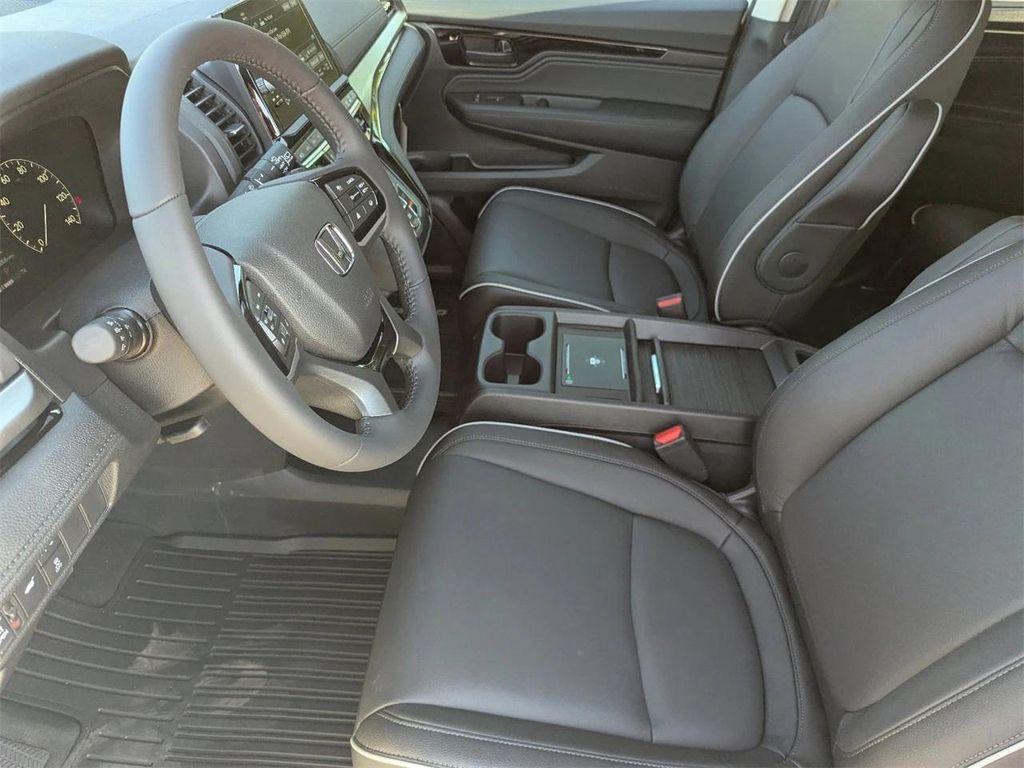 new 2026 Honda Odyssey car, priced at $46,199