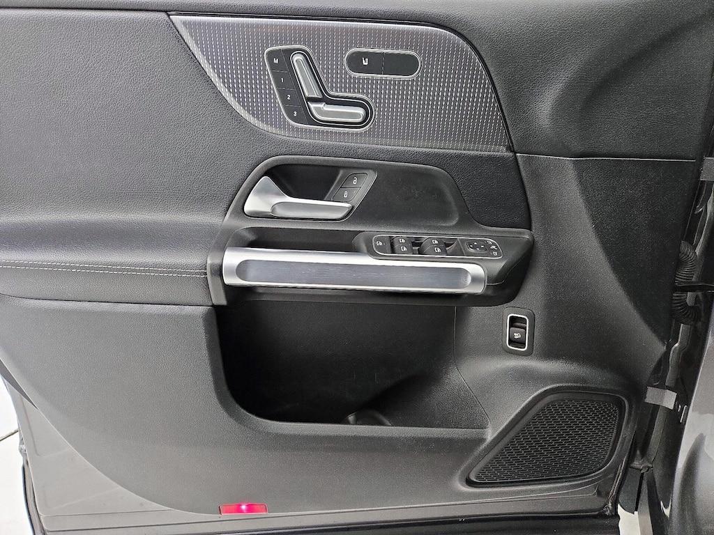 used 2021 Mercedes-Benz GLB 250 car, priced at $25,998