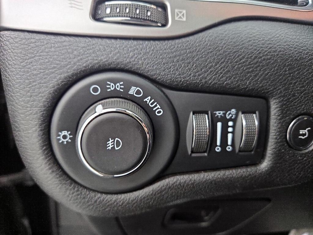 used 2021 Jeep Cherokee car, priced at $21,998