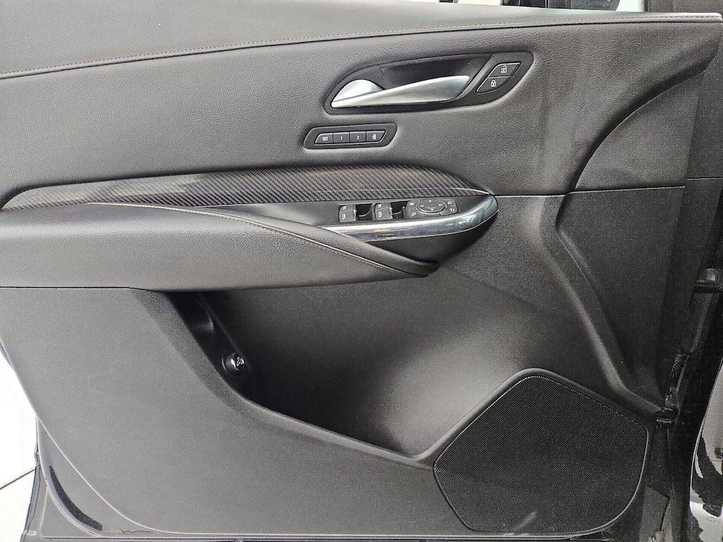 used 2023 Cadillac XT4 car, priced at $28,998