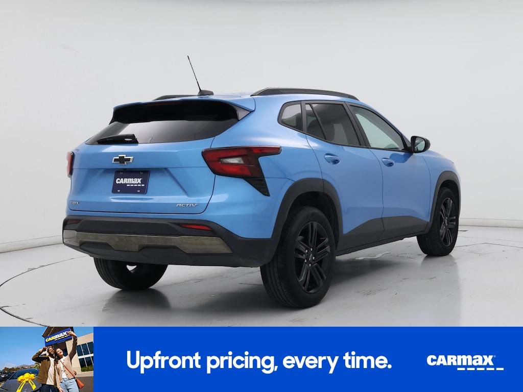 used 2025 Chevrolet Trax car, priced at $23,998