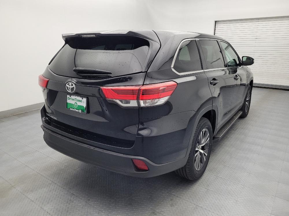 used 2019 Toyota Highlander car, priced at $22,495