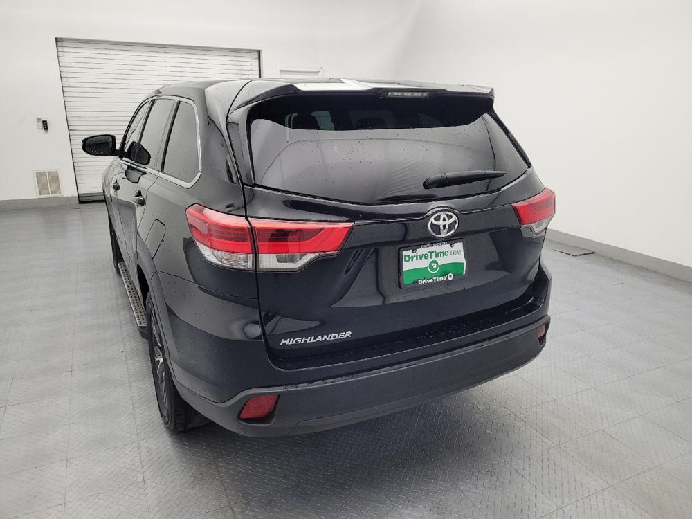 used 2019 Toyota Highlander car, priced at $22,495