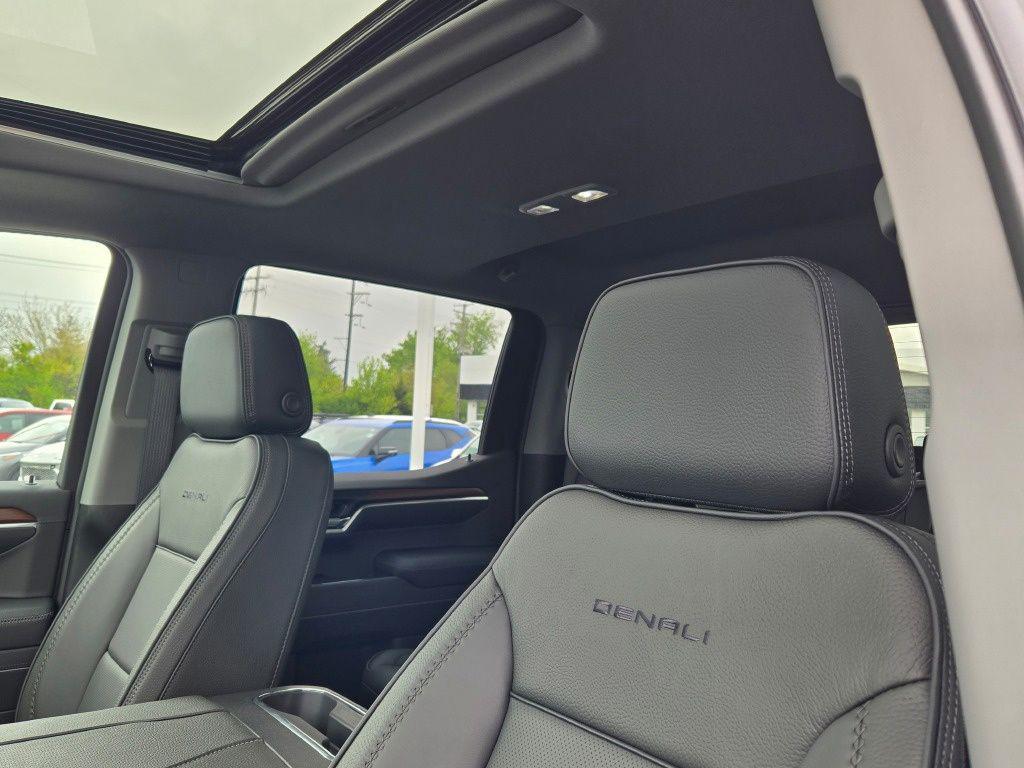new 2026 GMC Sierra 1500 car, priced at $71,894