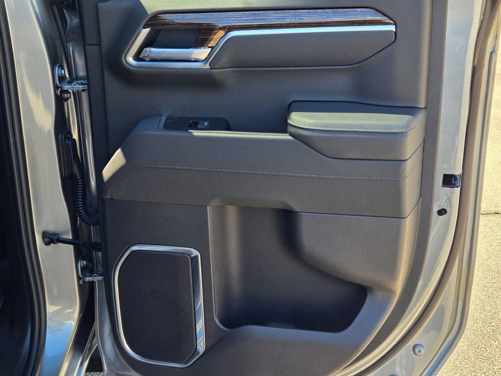 new 2026 GMC Sierra 1500 car, priced at $45,436
