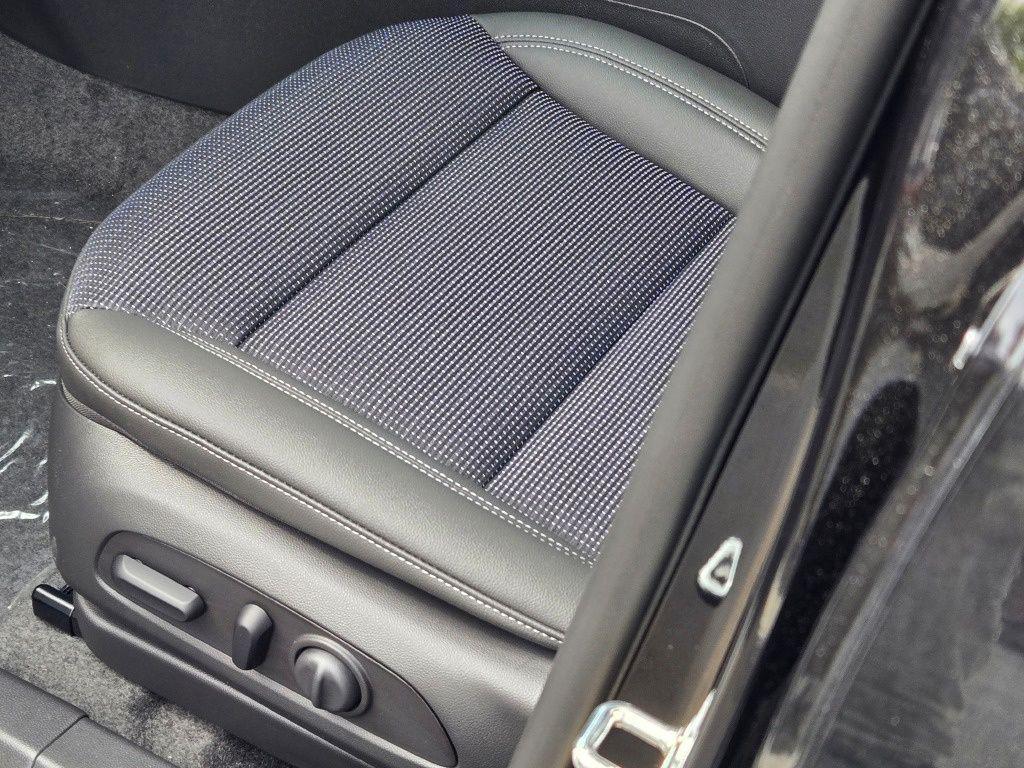 new 2026 Buick Envista car, priced at $28,005