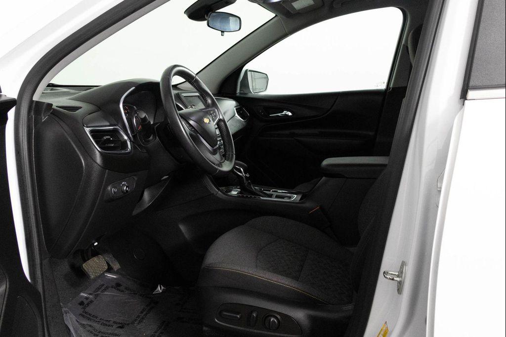 used 2022 Chevrolet Equinox car, priced at $20,472