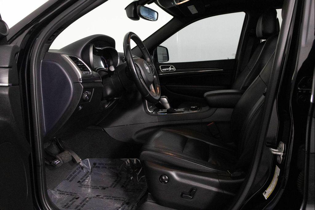 used 2020 Jeep Grand Cherokee car, priced at $25,277