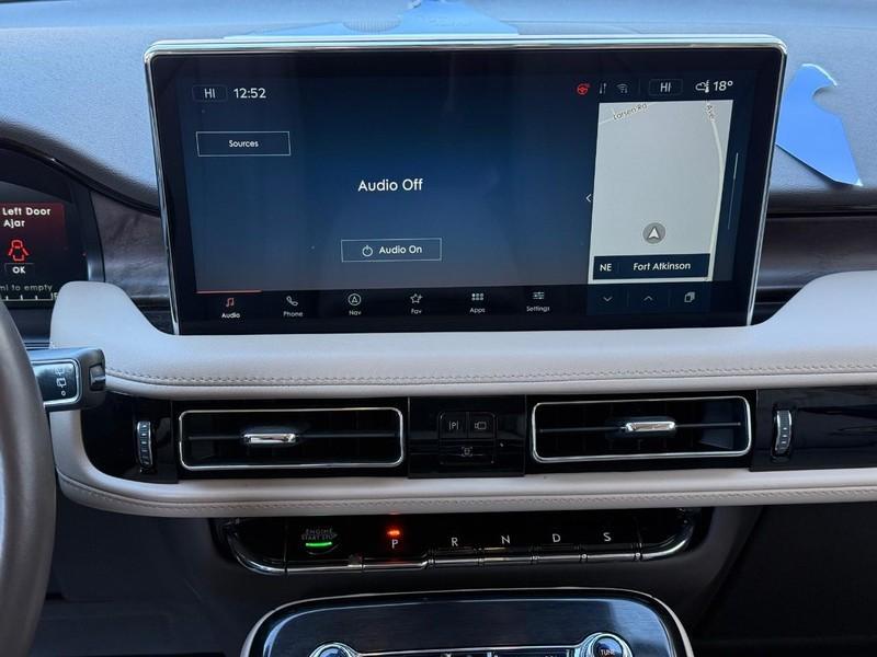 used 2023 Lincoln Nautilus car, priced at $38,980