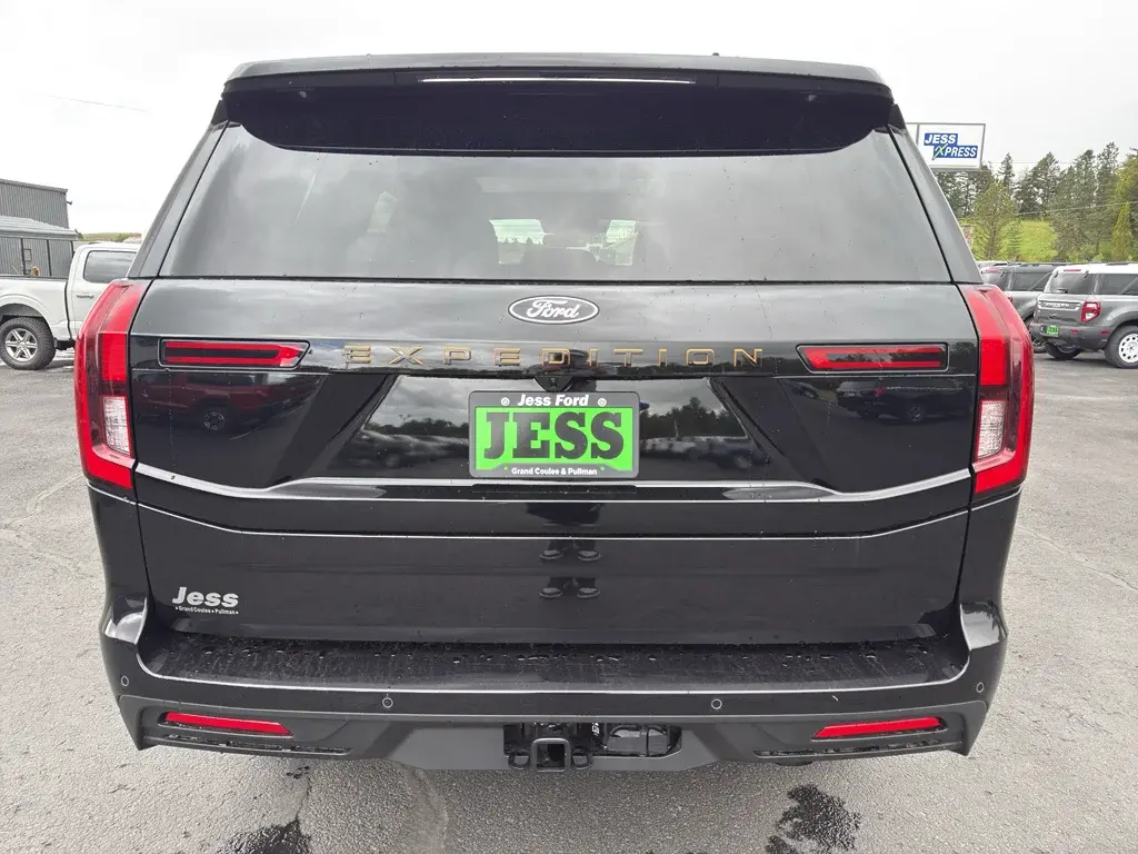new 2026 Ford Expedition car, priced at $78,428