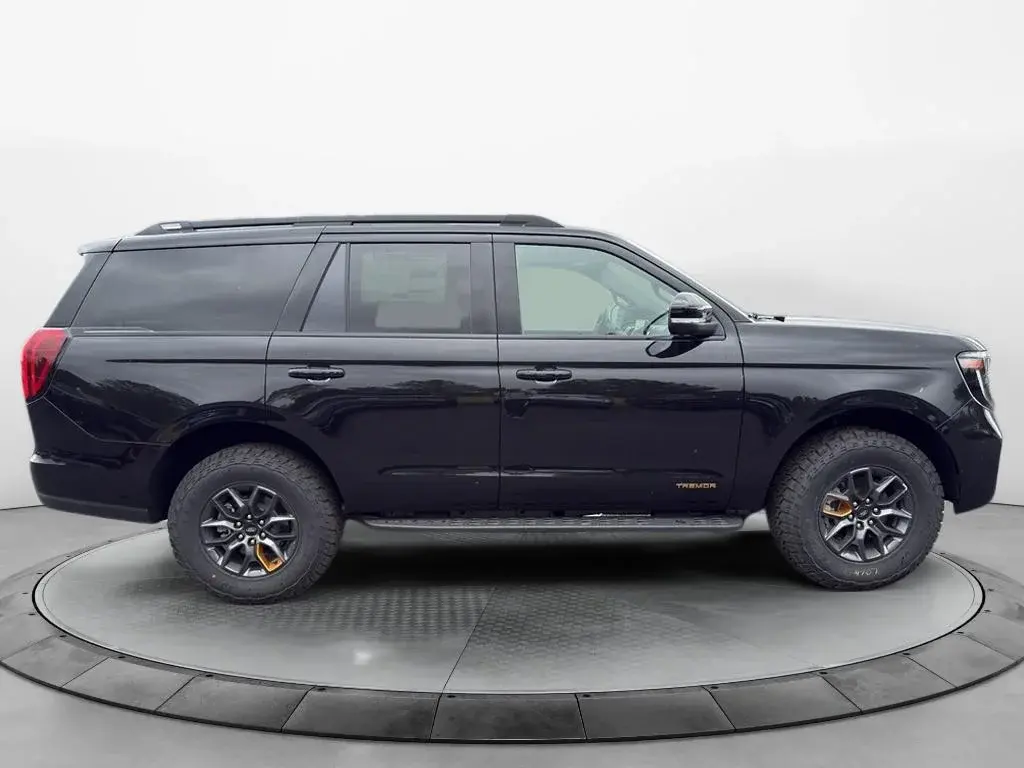 new 2026 Ford Expedition car, priced at $78,428