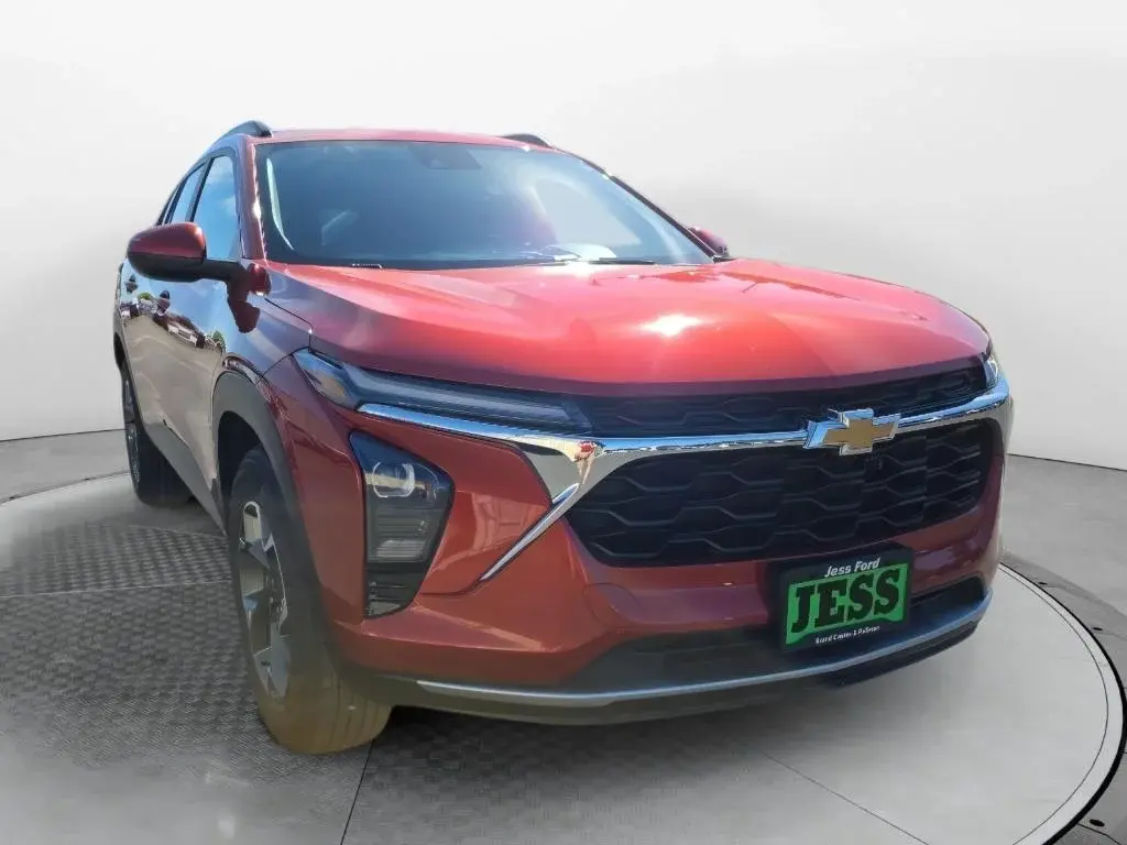 used 2024 Chevrolet Trax car, priced at $18,262