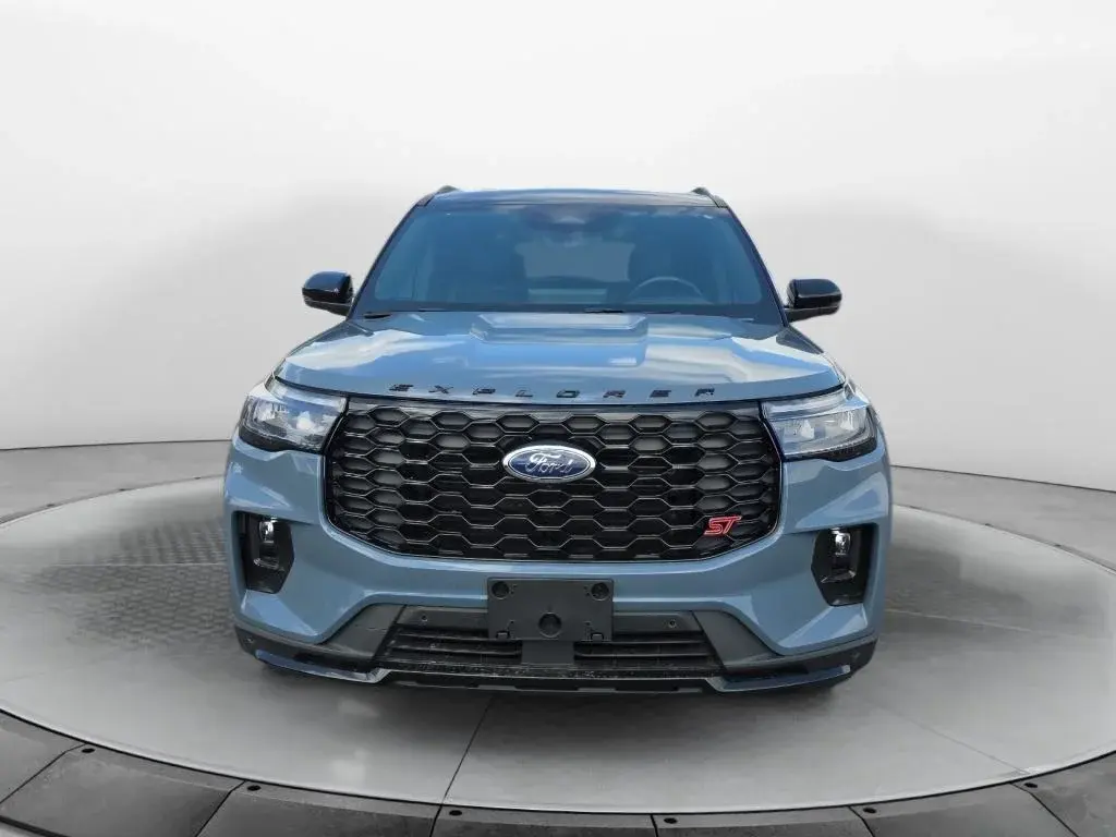 used 2025 Ford Explorer car, priced at $50,947