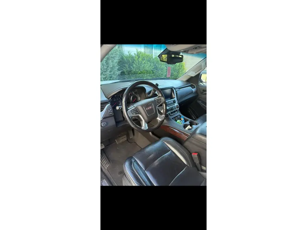 used 2019 GMC Yukon XL car, priced at $27,695