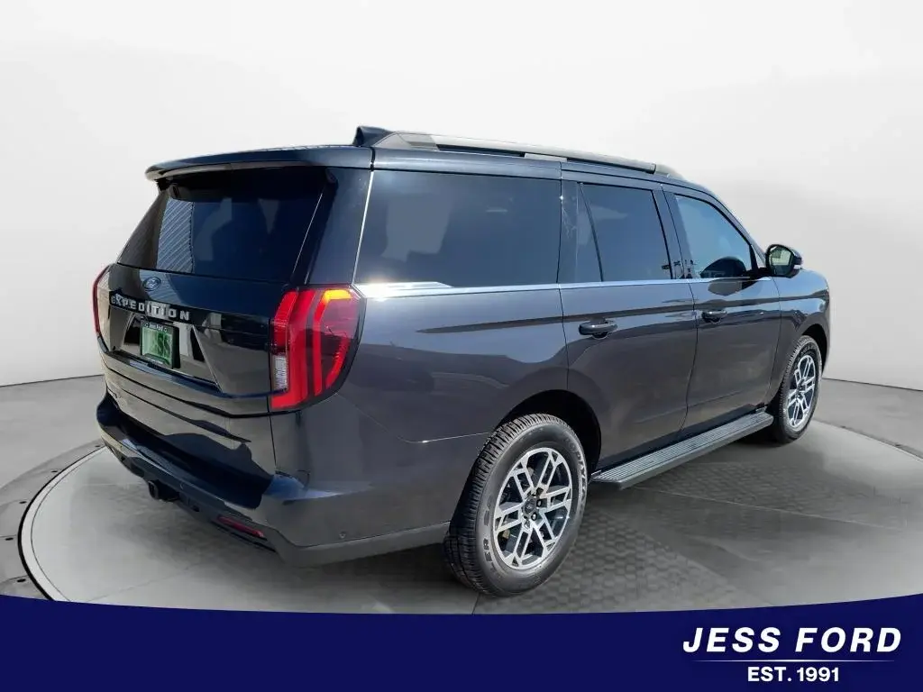 used 2025 Ford Expedition car, priced at $53,949