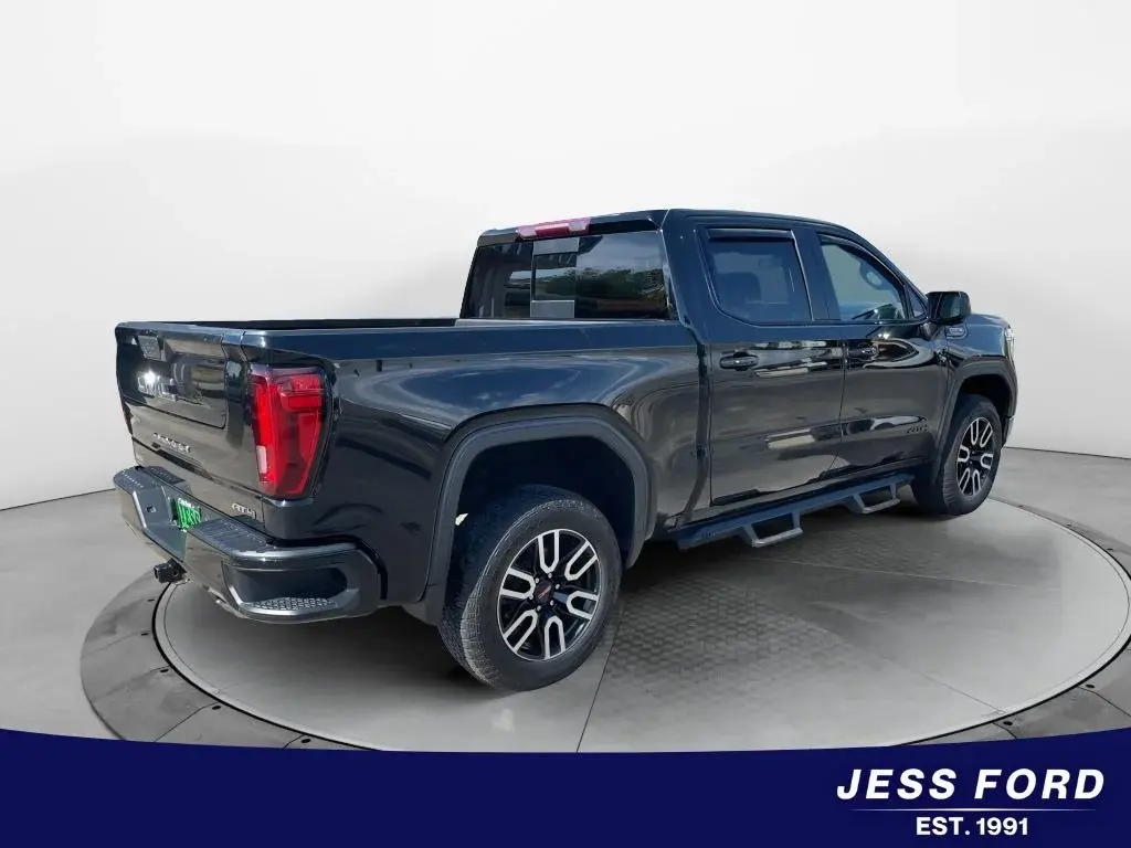 used 2022 GMC Sierra 1500 Limited car, priced at $37,843