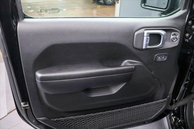2021 Black Clearcoat Jeep Gladiator