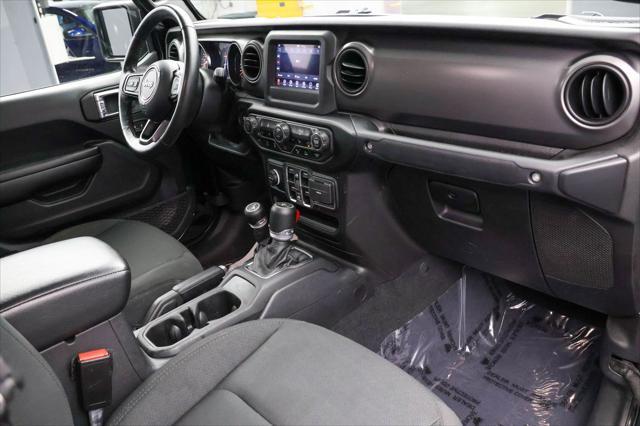 2021 Black Clearcoat Jeep Gladiator