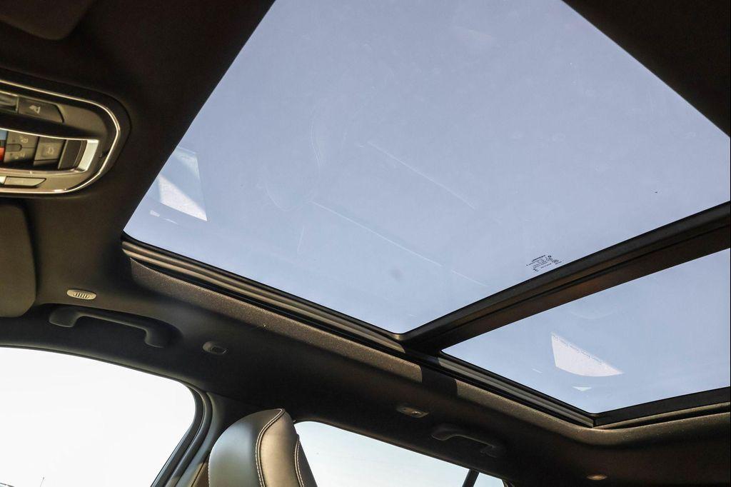 new 2025 Jeep Grand Cherokee car, priced at $46,046