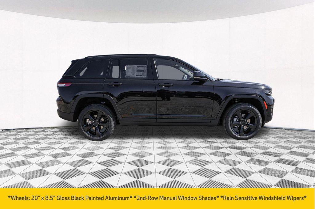 new 2025 Jeep Grand Cherokee car, priced at $46,660