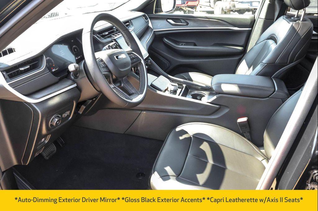 new 2025 Jeep Grand Cherokee car, priced at $46,660