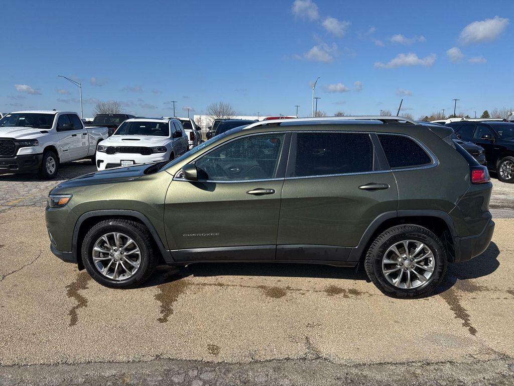 used 2019 Jeep Cherokee car, priced at $10,977