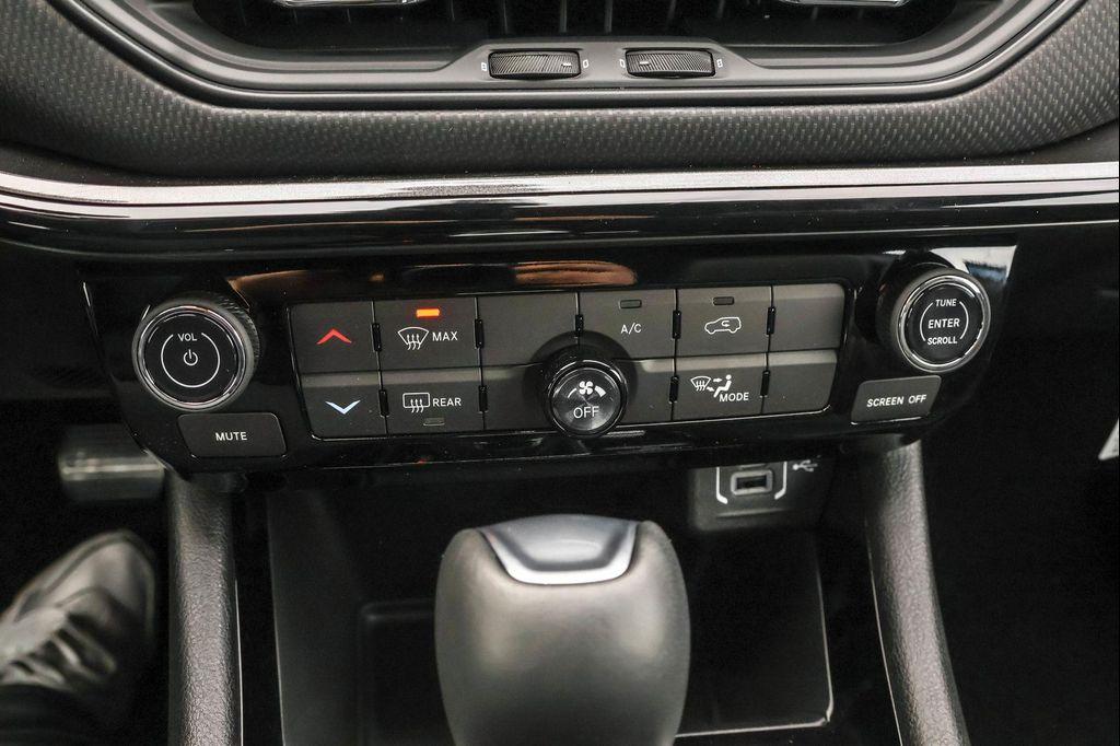 new 2026 Jeep Compass car, priced at $29,076