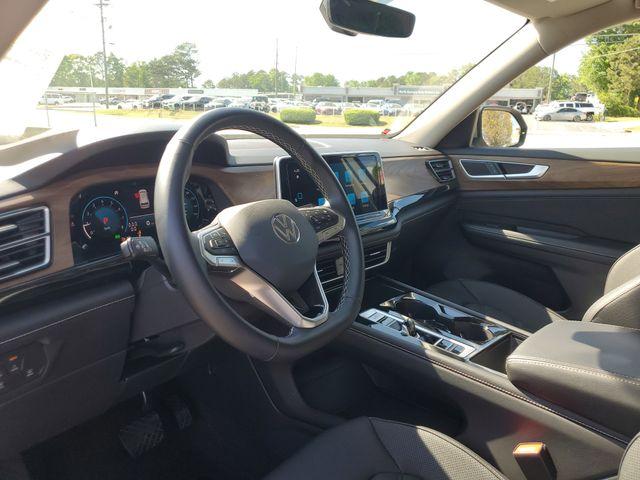 used 2025 Volkswagen Atlas car, priced at $34,900