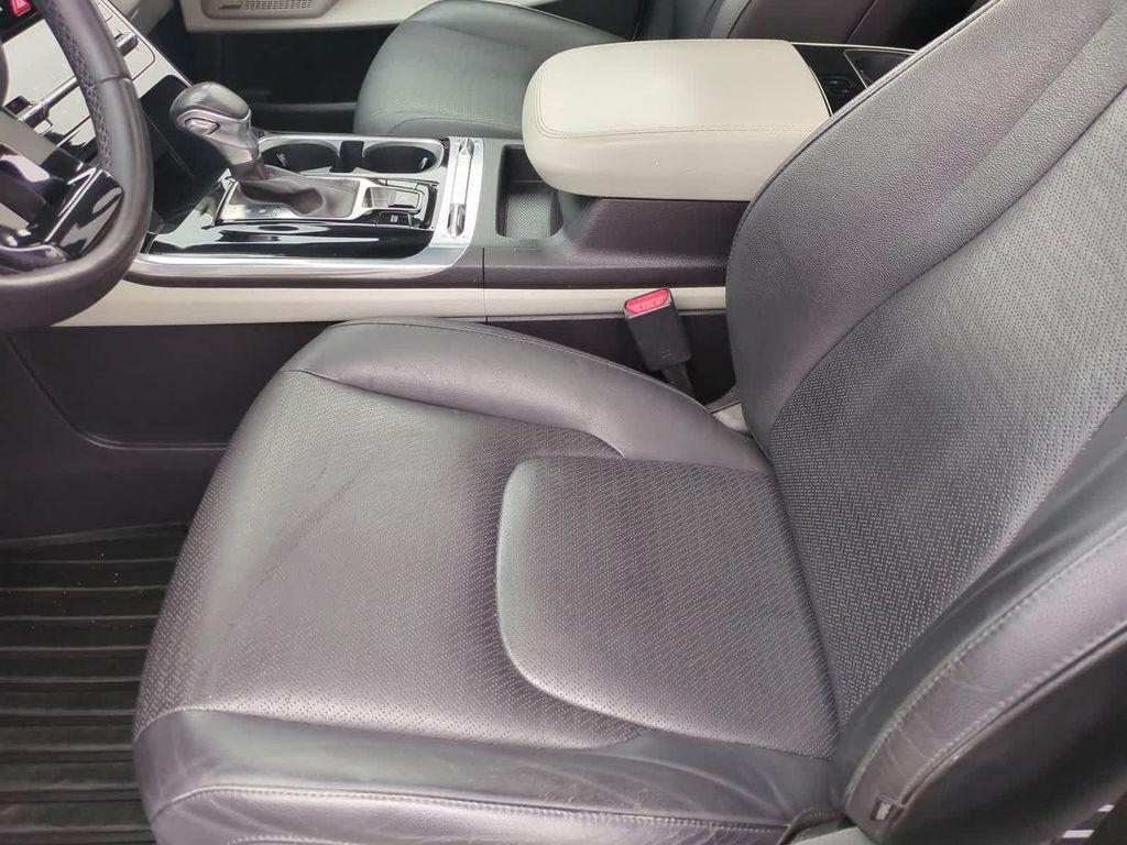 used 2023 Kia Carnival car, priced at $27,995
