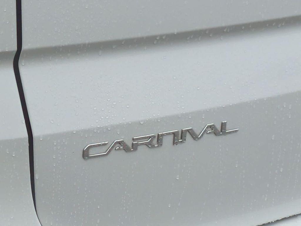 used 2023 Kia Carnival car, priced at $27,995
