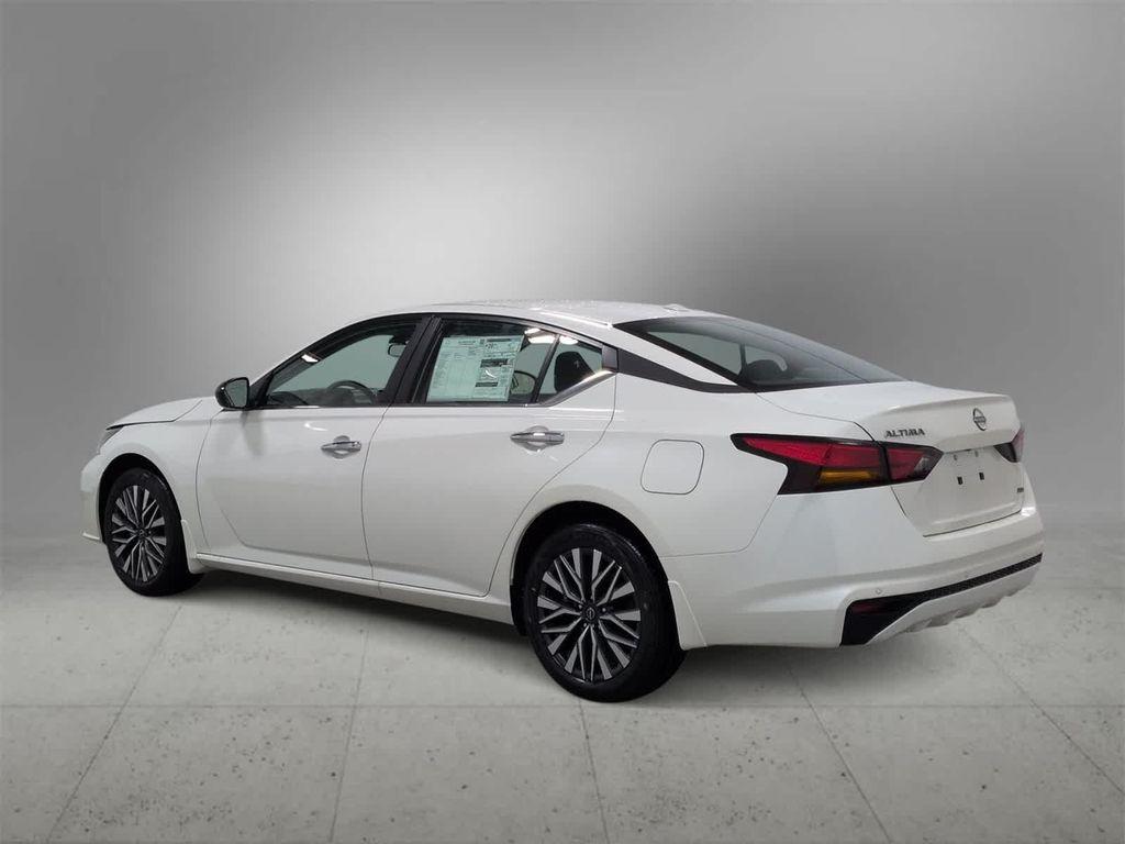 new 2025 Nissan Altima car, priced at $28,400