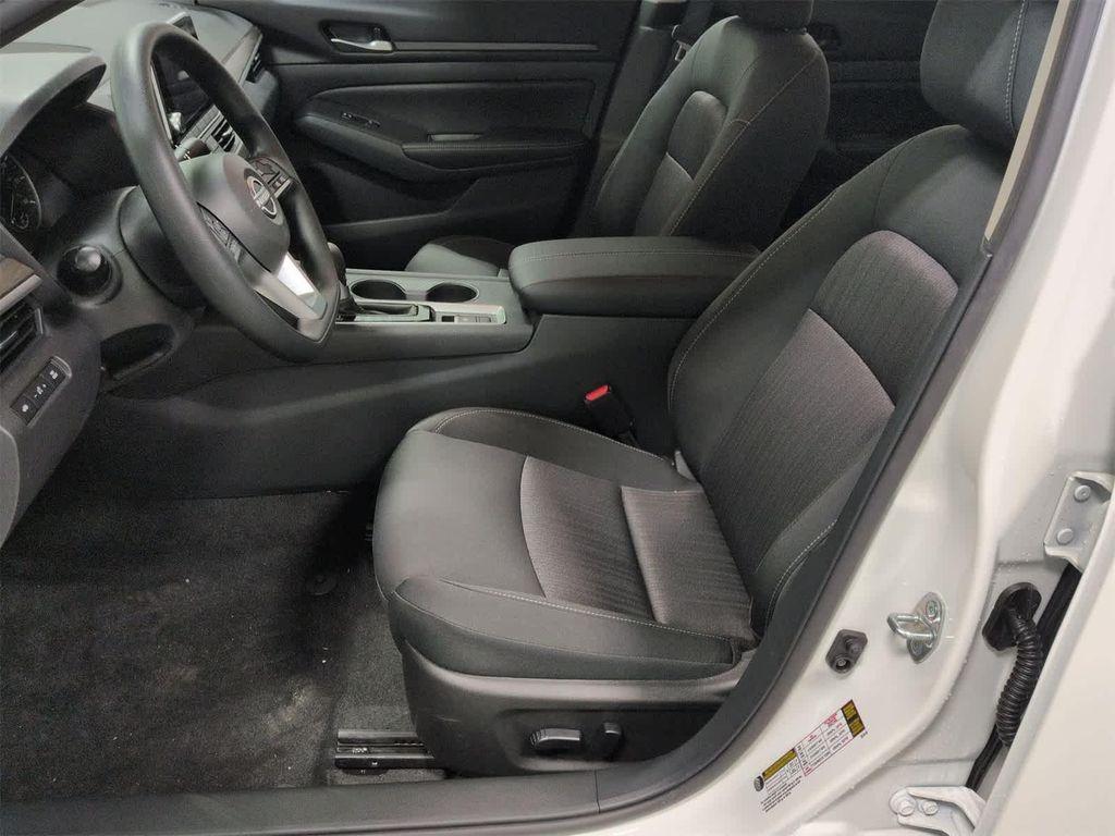 new 2025 Nissan Altima car, priced at $28,400