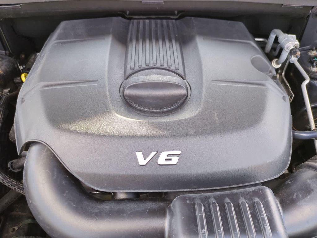 used 2014 Jeep Grand Cherokee car, priced at $12,995