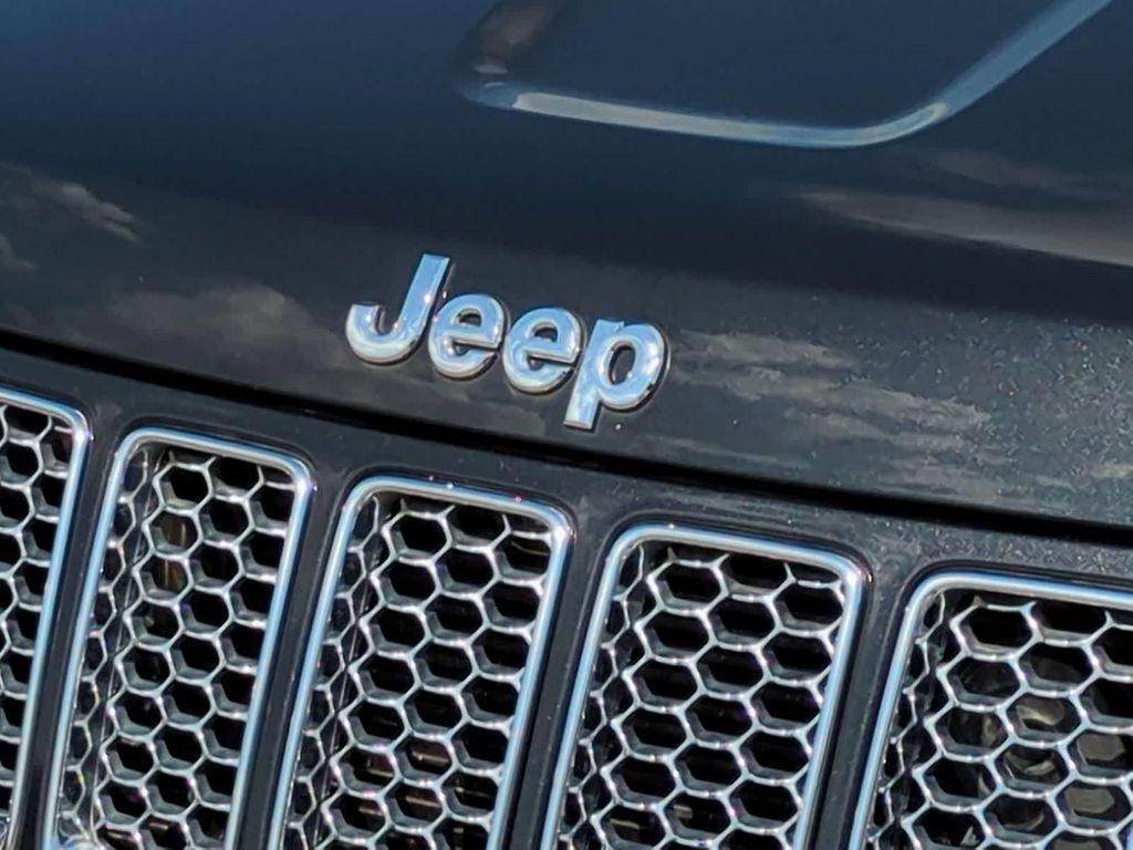 used 2014 Jeep Grand Cherokee car, priced at $12,995