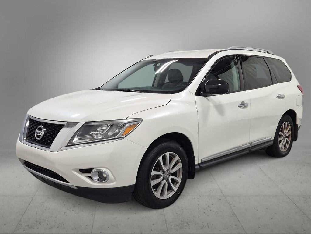 used 2015 Nissan Pathfinder car, priced at $9,995
