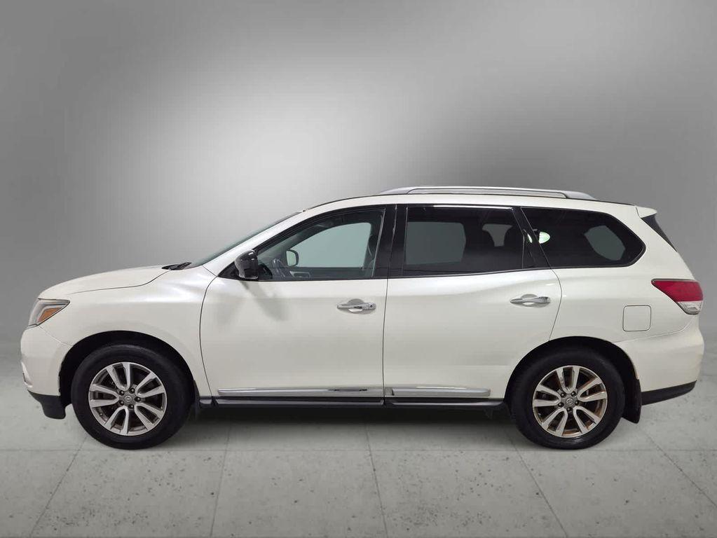 used 2015 Nissan Pathfinder car, priced at $9,995