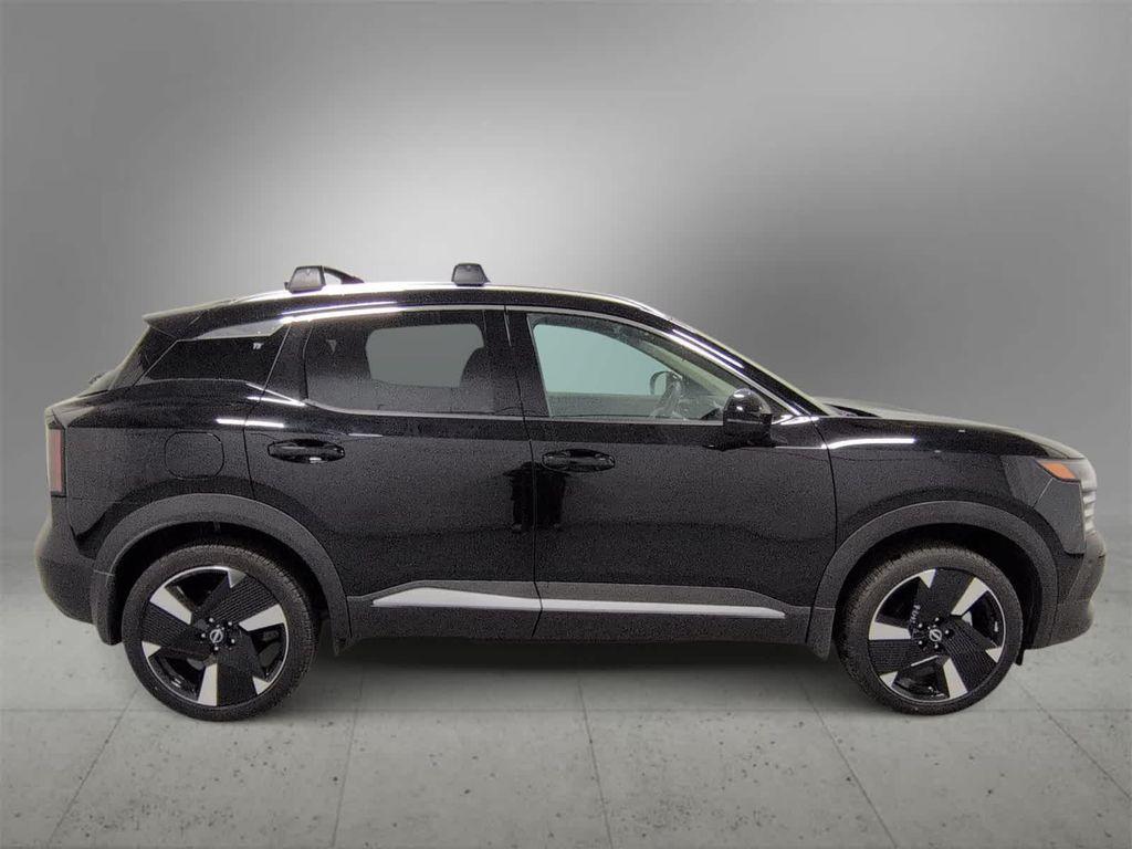 new 2025 Nissan Kicks car, priced at $26,800