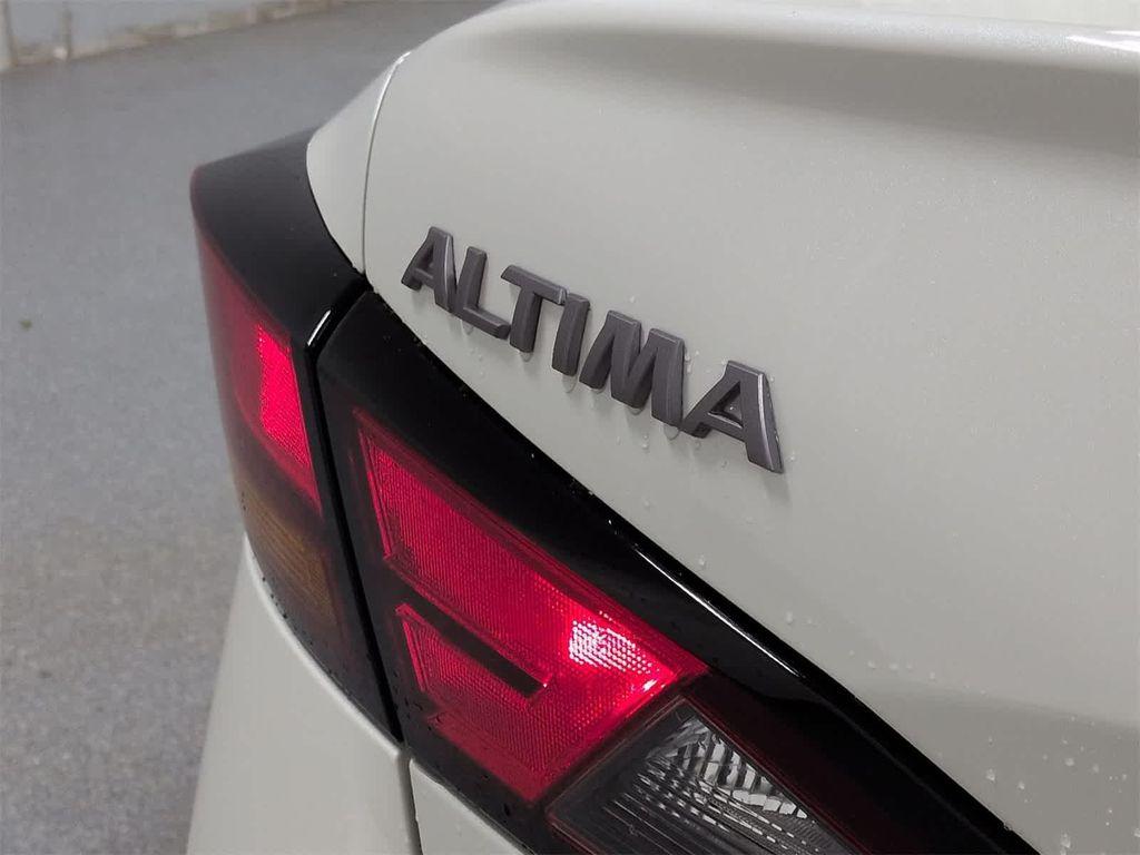 new 2025 Nissan Altima car, priced at $35,980