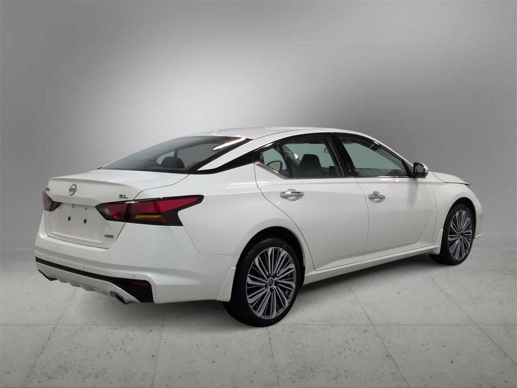 new 2025 Nissan Altima car, priced at $35,980